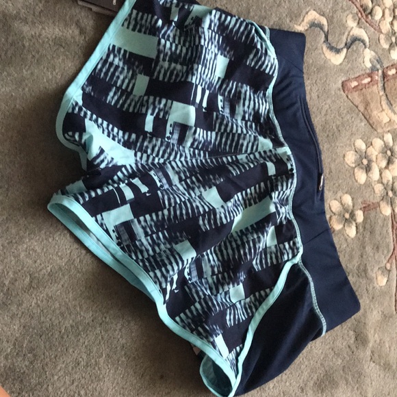 Under Armour shorts - Picture 3 of 3